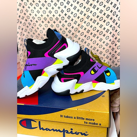 NIB Champion Men’s Hyper Cross Lo Sneakers - Picture 5 of 7